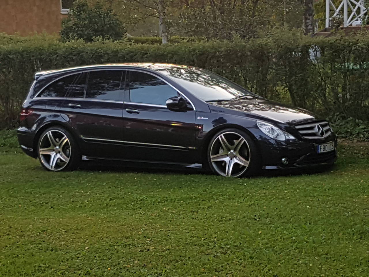Mercedes R63