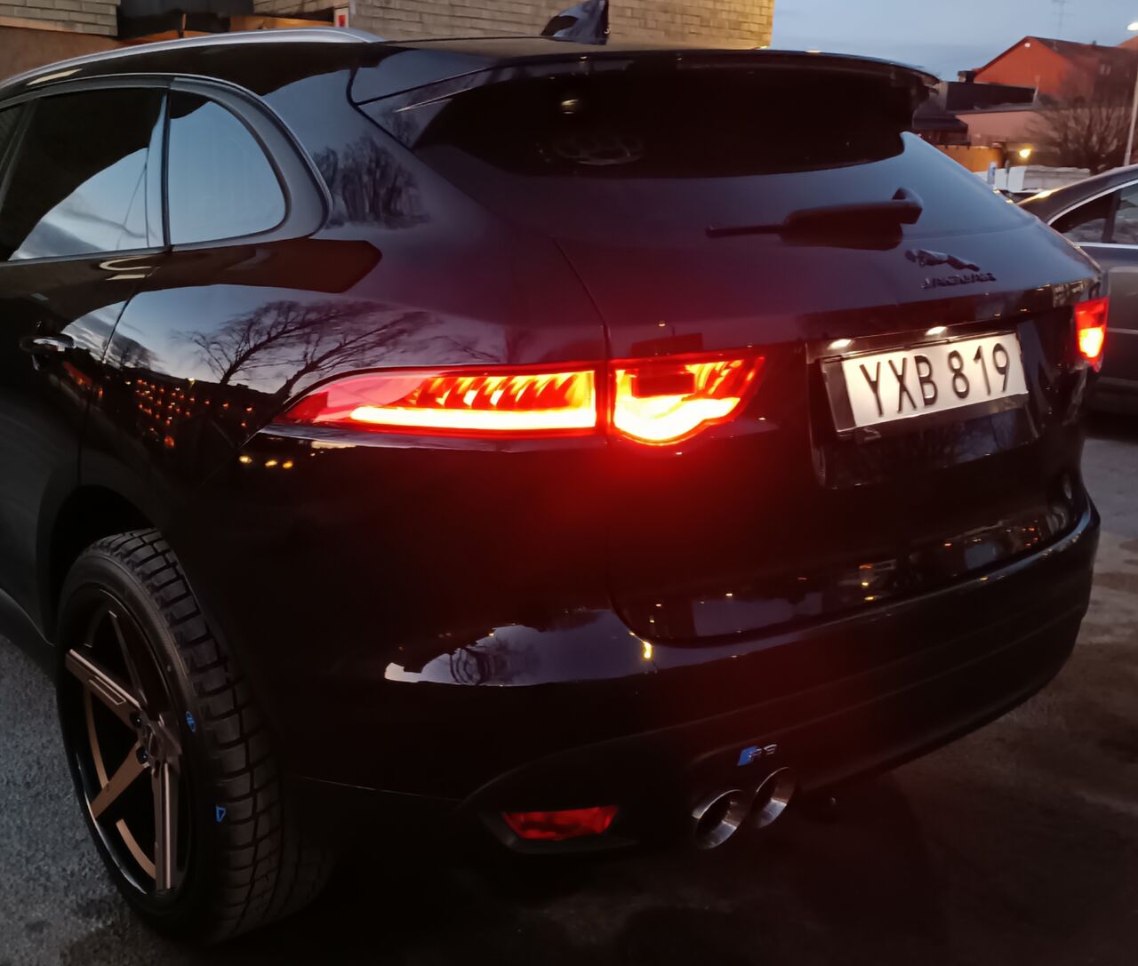 Jaguar F-pace
