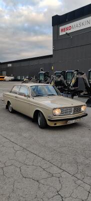 Volvo 142