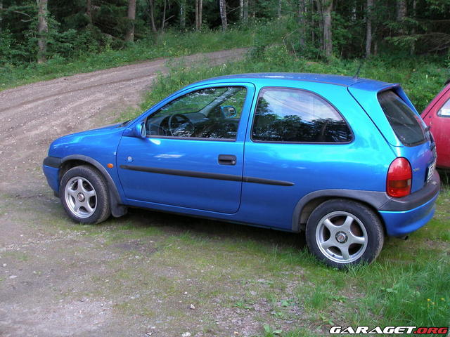 Opel Corsa B (1998) - Garaget