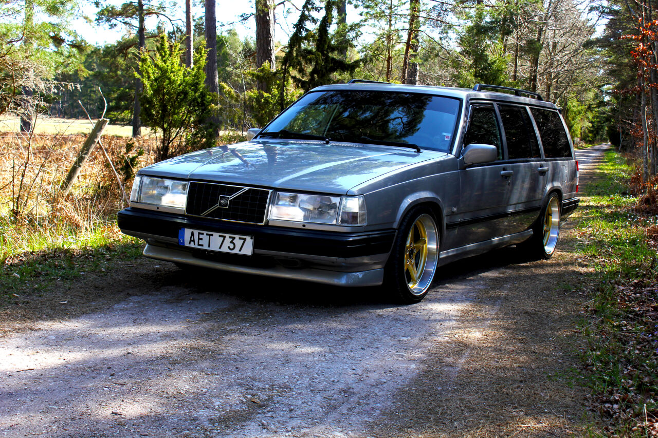 Volvo 945 LTT SE