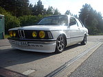 BMW E21 318I