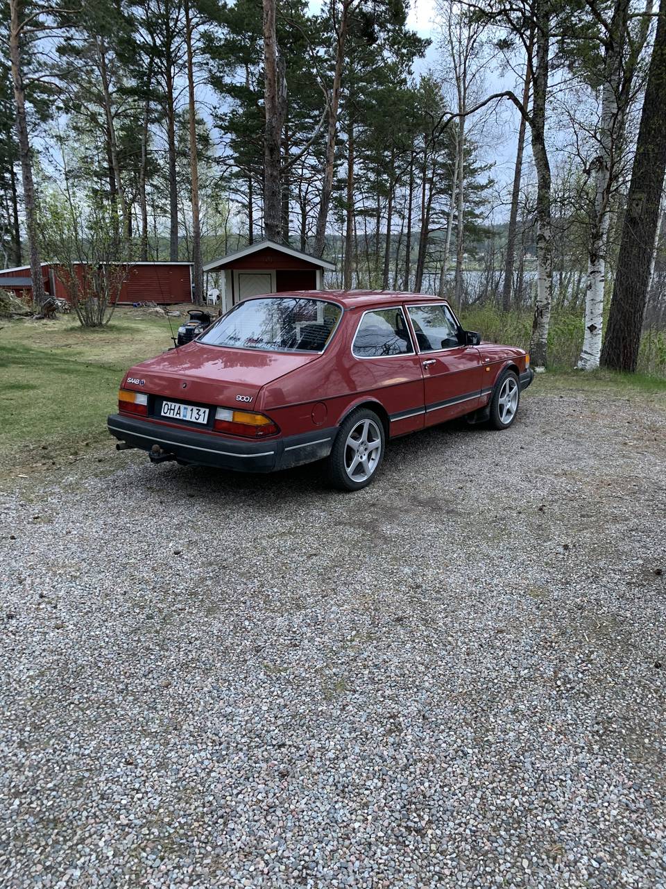 Saab 900 I8