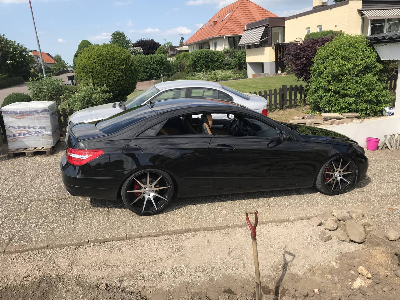 Mercedes E500 coupe