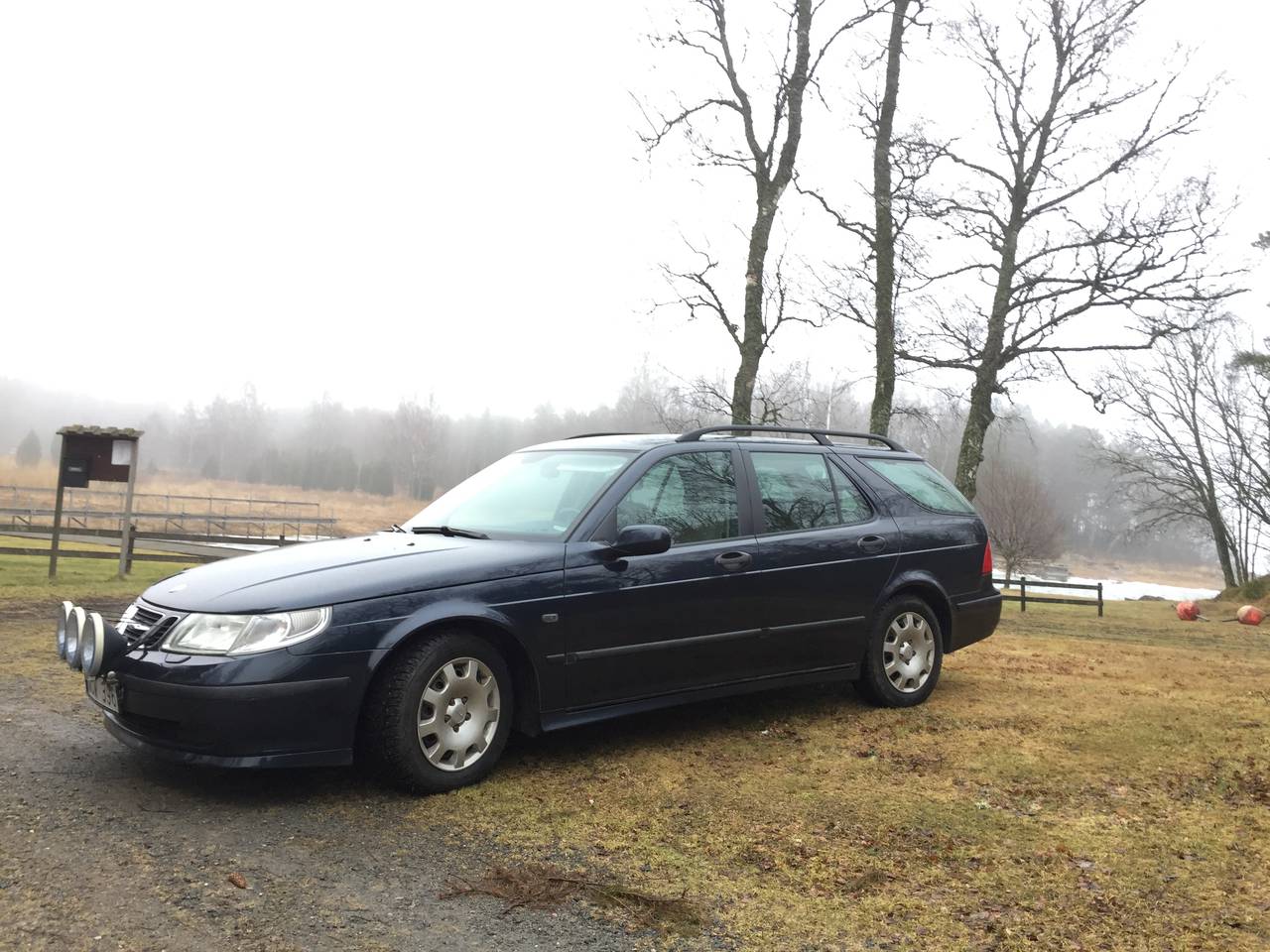 Saab 9-5 vector
