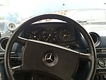 Mercedes W123 240D