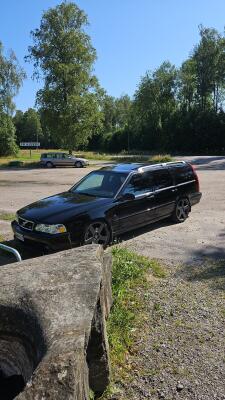 Volvo V70R