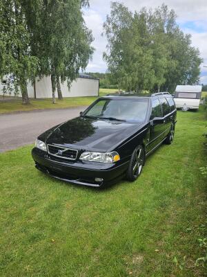 Volvo V70R