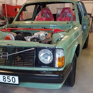 Volvo 242-1975 turbo