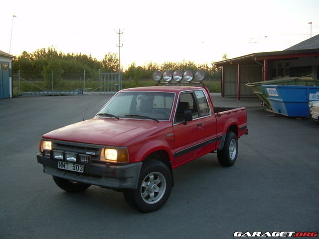  Mazda B2600 4x4 (1988) - El garaje