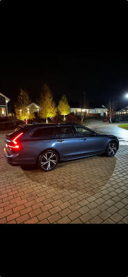 Volvo V90 T8 Recharge Ultimate Black