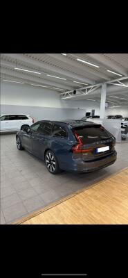 Volvo V90 T8 Recharge Ultimate Black