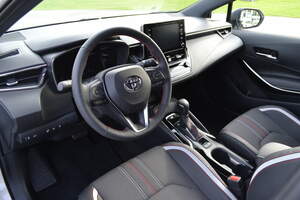 Toyota Corolla GR-S TS Hybrid