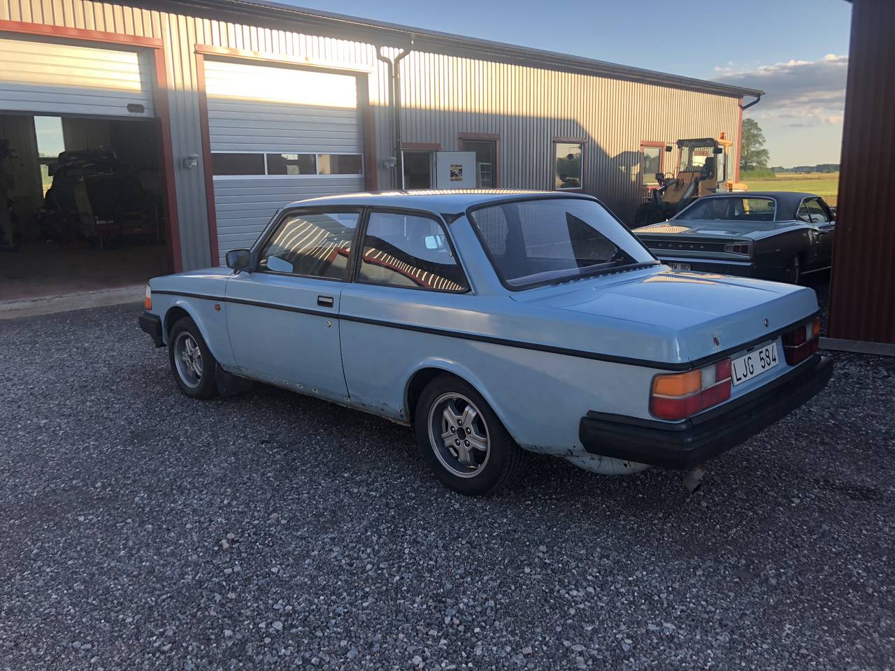 Volvo 242