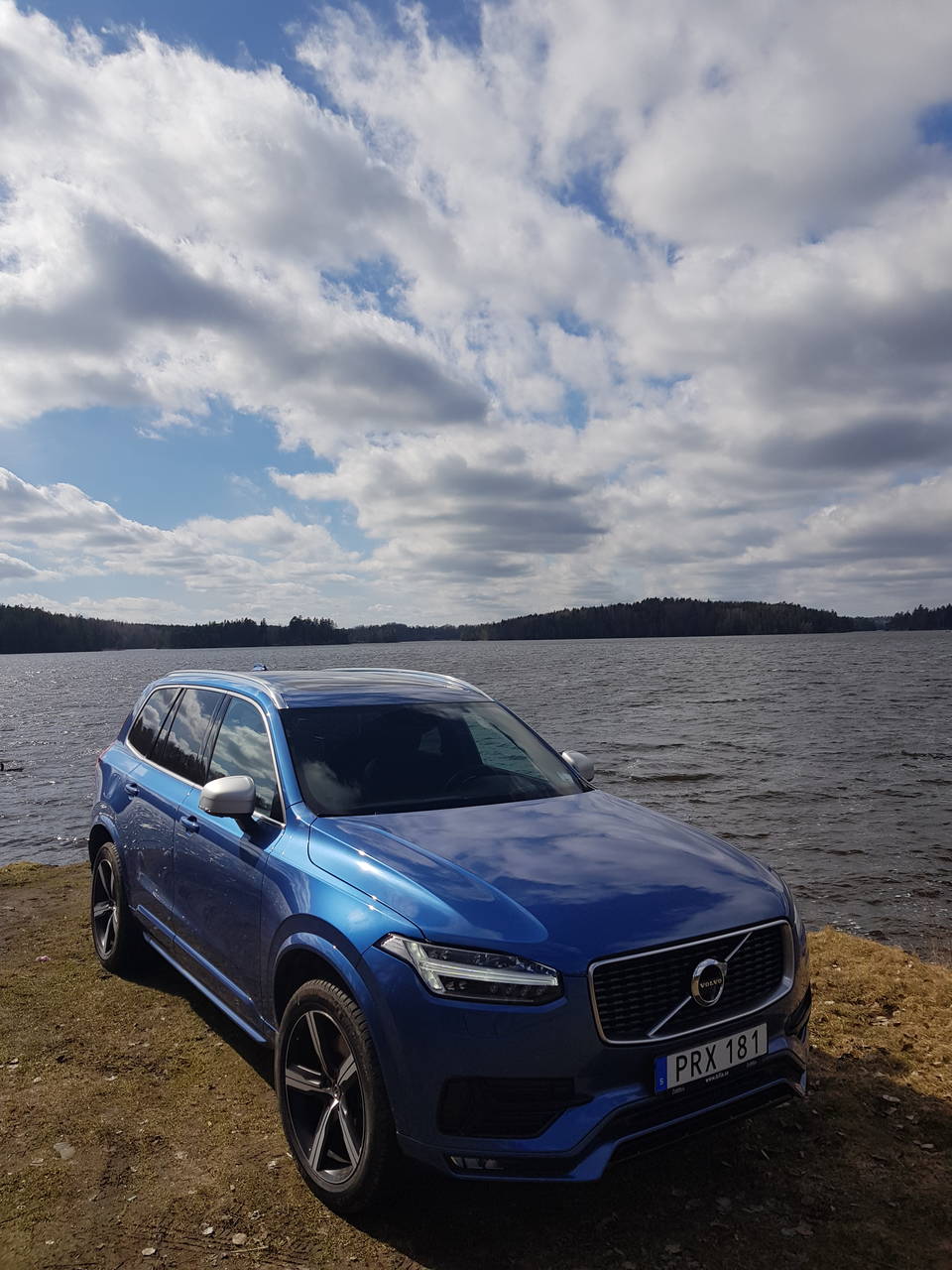 Volvo XC90 R-design