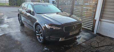 Volvo V90 Cross Country D5