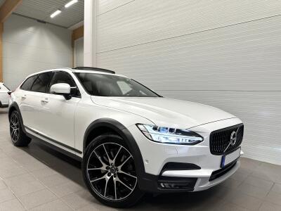Volvo V90 Cross Country D4