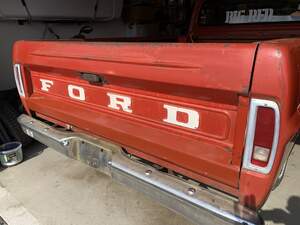 Ford F100 Custom Cab