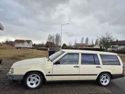 Volvo 745GL