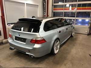 BMW E61 m5
