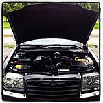 Chrysler 300C (Black Pearl)