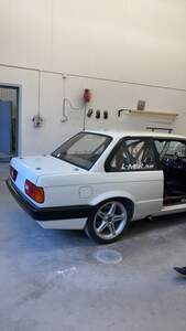 BMW E30 coupe