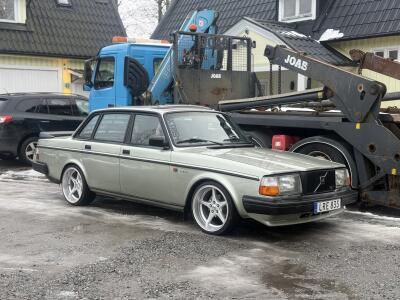 Volvo 240 GLT