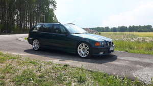 BMW 323iM Touring
