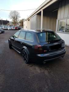 Audi S4 V8