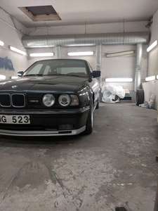 BMW E34 m5