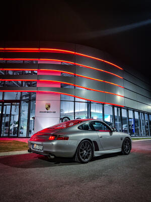 Porsche 911 Carrera 4