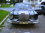 Mercedes / 111 220SE