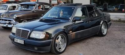Mercedes 500E
