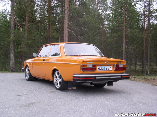 Volvo 242dl 1975 sedan