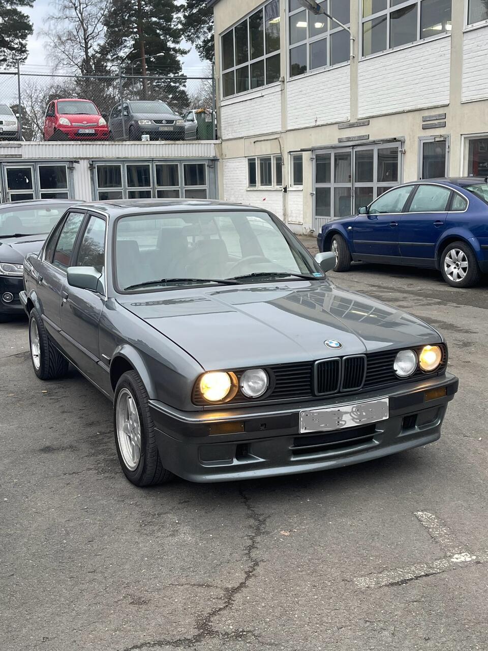 BMW 320