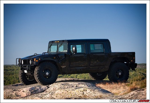 Hummer h1 garage