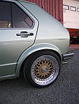 Volkswagen Golf GLS (nya hjul)