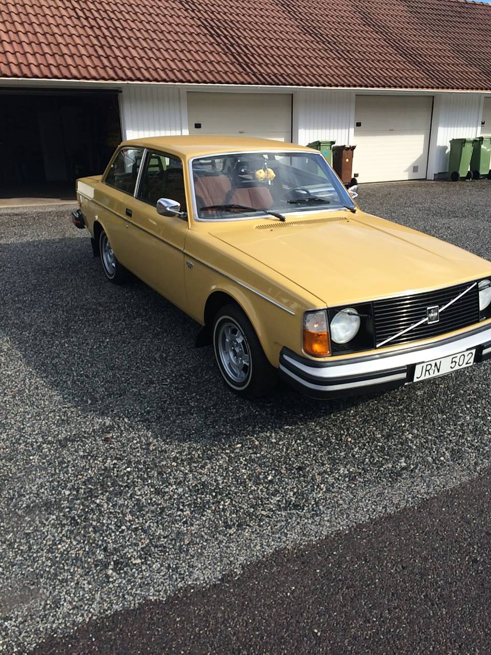 Volvo 242 DL