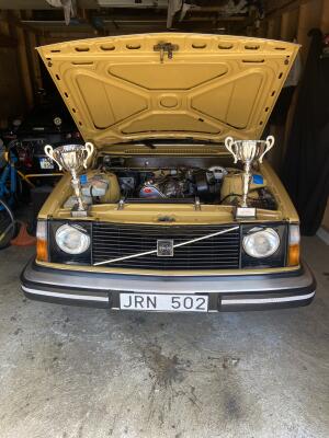 Volvo 242 DL