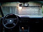 BMW E30 320i Limousine