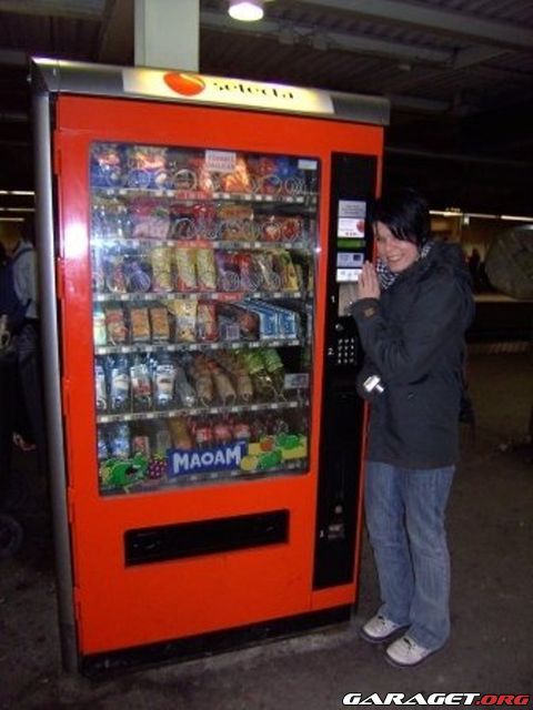 https://www1.garaget.org/gallery/archive/100353/516649_l459r0.jpg