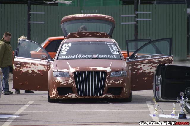 https://www1.garaget.org/gallery/archive/106532/924346_fhr9v1.jpg