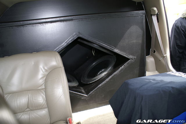 https://www1.garaget.org/gallery/archive/106532/924365_bre5zv.jpg