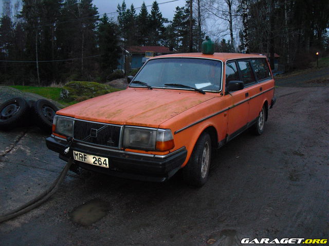 https://www1.garaget.org/gallery/archive/137596/1018887_4fdi27.jpg