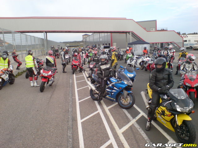 https://www1.garaget.org/gallery/archive/17901/470812_rve5ll.jpg
