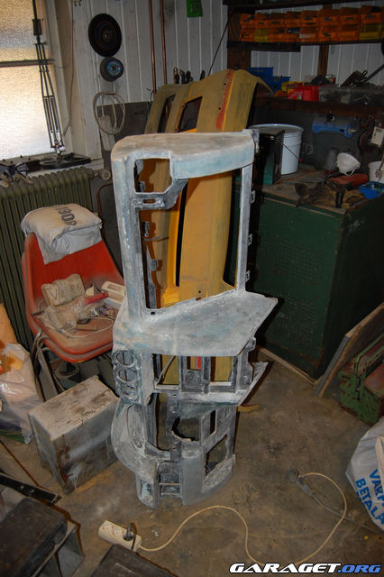 https://www1.garaget.org/gallery/archive/19137/305058_wy9351.jpg