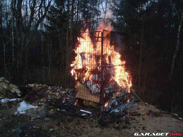 https://www1.garaget.org/gallery/archive/32750/541881_xcs7m6.jpg