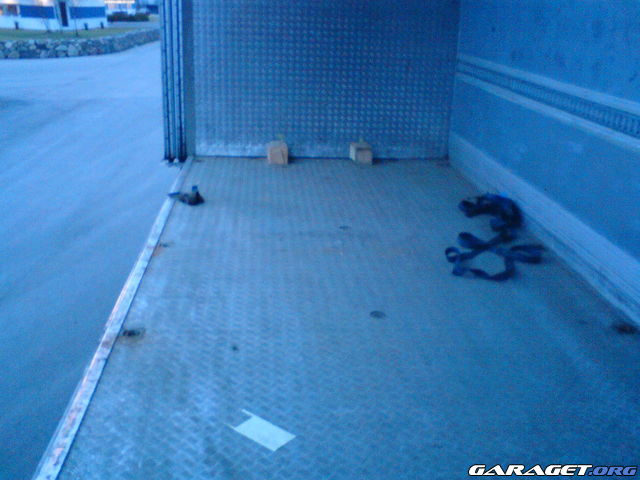https://www1.garaget.org/gallery/archive/32750/556560_dzrcqu.jpg