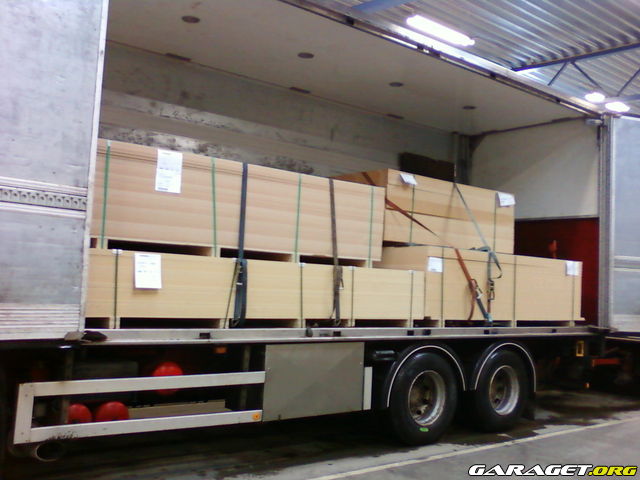 https://www1.garaget.org/gallery/archive/32750/568868_c2946k.jpg