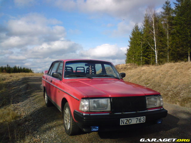 https://www1.garaget.org/gallery/archive/32750/615954_ozvea0.jpg